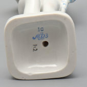 Статуэтка «Купальщица» в желтом купальнике, скульптор Гендельман Е. А., ЛФЗ, 1950-60 гг.