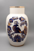 Напольная фарфоровая ваза «Птица в медальоне», художник Олейник Е. А., ЛФЗ, 1950-е