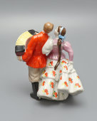 Статуэтка «Уральская кадриль», скульптор Малышева Н. А., фарфор Дулево, 1963 г.