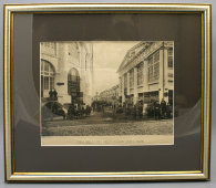 Старинная фототипия Москвы «Средние городские ряды, вид по хрустальному переулку с Ильинки»