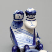 Фарфоровая статуэтка «Тройка», скульптор Азарова Л. П., Гжель, 1980-90 гг.