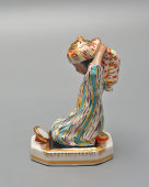 Статуэтка «Узбечка перед зеркалом» в редкой росписи, скульптор Федорова Т. А., фарфор, ЛЗФИ, 1956-67 гг.