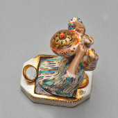 Статуэтка «Узбечка перед зеркалом» в редкой росписи, скульптор Федорова Т. А., фарфор, ЛЗФИ, 1956-67 гг.