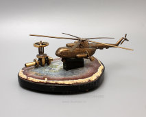 Сувенир «Вертолет, добыча нефти или газа», природный материал, металл, Россия, 2000-е 