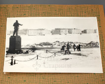 Альбом с фотографиями «В память о службе в Арктике капитану 1 ранга Матузкову В. И.», июнь 1978 г.