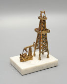 Подарочный сувенир, подарок работнику нефтяной отрасли «Нефтедобыча», металл, камень, Россия, 2010-е