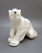 Скульптура «Белый медведь сидящий», скульптор Воробьев Б. Я., анималистика ЛФЗ, 1970-е