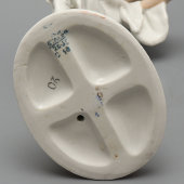 Статуэтка «Татарский танец», скульптор Бржезицкая А. Д., фарфор, Дулево, 1955 г.