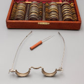 Старинный офтальмологический набор фирмы «Е. С. Трындина Сыновья», Россия, к. 19, н. 20 вв.