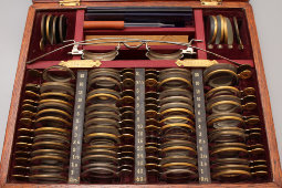 Старинный офтальмологический набор фирмы «Е. С. Трындина Сыновья», Россия, к. 19, н. 20 вв.