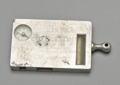 Старинный прибор артиллериста, 1-я мировая война, прицельное устройство «Ситогониометр» в кожаном чехле, Франция, 1910-е