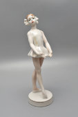 Статуэтка «Юная балерина», скульптор Рапай О. П., Барановский фарфоровый завод, 1957-62 гг.