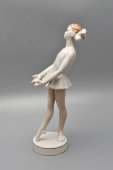 Статуэтка «Юная балерина», скульптор Рапай О. П., Барановский фарфоровый завод, 1957-62 гг.