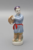 Статуэтка «Узбек с бубном» (Узбекский танец), скульптор Малышева Н. А., фарфор, Дулево, 1950-60 гг.