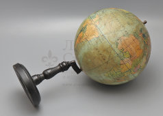 Старинный учебный глобус с картой мира между двумя мировыми войнами, 1-я Картографическая фабрика, НКВД СССР ГУГСК, 1937 г.