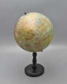 Старинный учебный глобус с картой мира между двумя мировыми войнами, 1-я Картографическая фабрика, НКВД СССР ГУГСК, 1937 г.