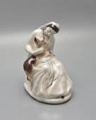 Статуэтка «Девушка с олененком», фарфор, Тбилисский керамический комбинат, 1967-70-е