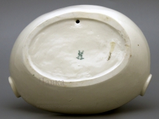 Пепельница «Девочка с лейкой»