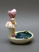 Пепельница «Девочка с лейкой»