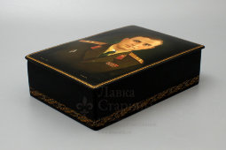 Лаковая шкатулка папье-маше «Полковник», художник Кривцова А. С., Палех, 1963 г.