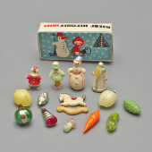 Набор игрушек для ёлки-малютки «Зима», колкий пластик, стекло, СССР, 1950-70 гг.