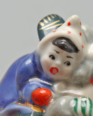 Фигурка «Зима» (Дети на санках), скульптор Трегубова В. М., Коростень, 1955-62 гг.