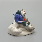 Фигурка «Зима» (Дети на санках), скульптор Трегубова В. М., Коростень, 1955-62 гг.