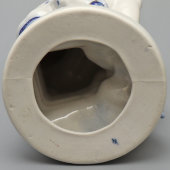 Статуэтка «Фигуристка» (Конькобежка), скульптор Квитницкая Н., Гжель, Артель «Художественная керамика», 1950-60 гг.