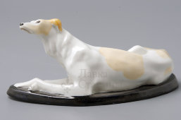 Статуэтка «Собака породы Левретка», скульптор Воробьев Б. Я., фарфор ЛФЗ
