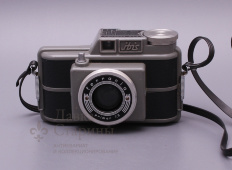 Среднеформатный фотоаппарат «Ferrania Ibis», объектив Primar 75, Италия, 1950-е