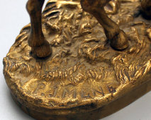 Старинная статуэтка из бронзы «Овечка на пастбище» P.J. Mene