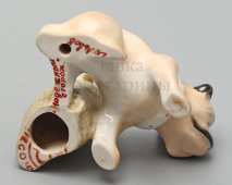 Статуэтка-миниатюра «Надежный сторож» (собака бульдог), скульптор Ю. М. Львов, авторская подпись, Первомайский фарфоровый завод (Песочное), 1980-90 гг.