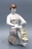 Советская фарфоровая статуэтка «Мама с ребенком», Краснодар, 1950-60 гг., скульптор Э. Гаранько
