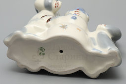 Статуэтка «Снеговик» из композиции «Зимний дворик», скульптор Албул В. В., художник Албул Н. А., фарфор, Полонский ЗХК, 1980-е