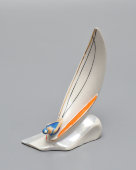 Статуэтка «Парусный спорт», скульптор Уманец Л., фарфор, Краснодарский завод «Чайка», 1960-80 гг.