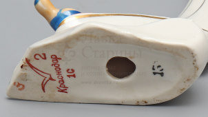 Статуэтка «Парусный спорт», скульптор Уманец Л., фарфор, Краснодарский завод «Чайка», 1960-80 гг.