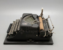 Антикварная печатная машинка «Imperial Good Companion» (Империал), модель T, отличное коллекционное состояние Англия, Лестер, 1930-е, родной кофр