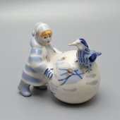 Статуэтка «Шкодник» из композиции «Зимний дворик», скульптор Албул В. В., художник Албул Н. А., фарфор, Полонский ЗХК, 1980-е