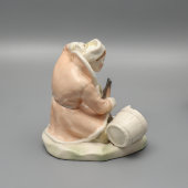 Фигурка «Емеля со щукой», скульптор А. Аксючиц, фарфор, Минский ФФЗ, 1957-60-е