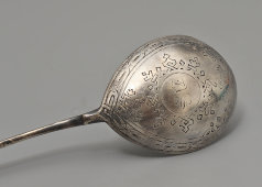 Старинная серебряная чайная ложка с винтовой ручкой и монограммой D.S., 84 проба, Москва, к. 19, н. 20 вв.