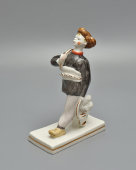 Статуэтка «Юный электромонтер», скульптор Попова К. В., Вербилки, 1950-е