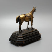 Антикварная бронзовая статуэтка «Лошадь», венская бронза, деревянная подставка, 19 век