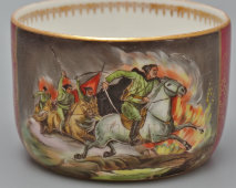 Агитационная чайная пара, чашка с блюдцем из сервиза «Оборонный» (Тачанка), художник Сазонов С. Е., фарфор, Вербилки, 1934-40 гг.