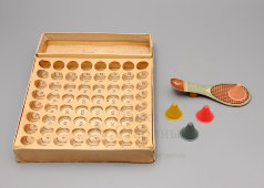 Детская настольная игра «Летающие колпачки», издательство «КОИЗ», 1940 г.