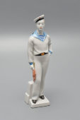 Статуэтка «Нахимовец с флажком», скульптор Велихова С. Б., редкость, фарфор ЛФЗ, 1950-60 гг.