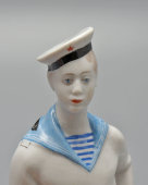 Статуэтка «Нахимовец с флажком», скульптор Велихова С. Б., редкость, фарфор ЛФЗ, 1950-60 гг.