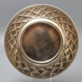 Сосуд с крышкой на тарелке-подставке, белый металл, Россия, кон. 19 в.