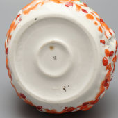 Графин «Рябина», скульптор Щекатихина-Потоцкая А. В., фарфор ЛФЗ, 1950-60 гг.