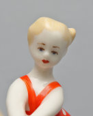 Фигурка «Кружащиеся девочки» («Карусель»), скульптор Фёдорова Т. А., фарфор, ЛЗФИ, 1956-67 гг.