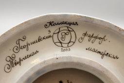 Декоративная плакетка «Князь Александр Невский», автор И. Малышева (Егорова), Георгиевский фарфор, 2003 г.